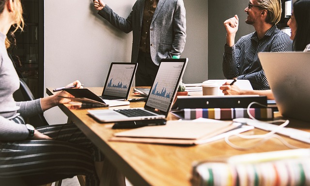 Réglementations et normes comptables liées à la loi entreprise
