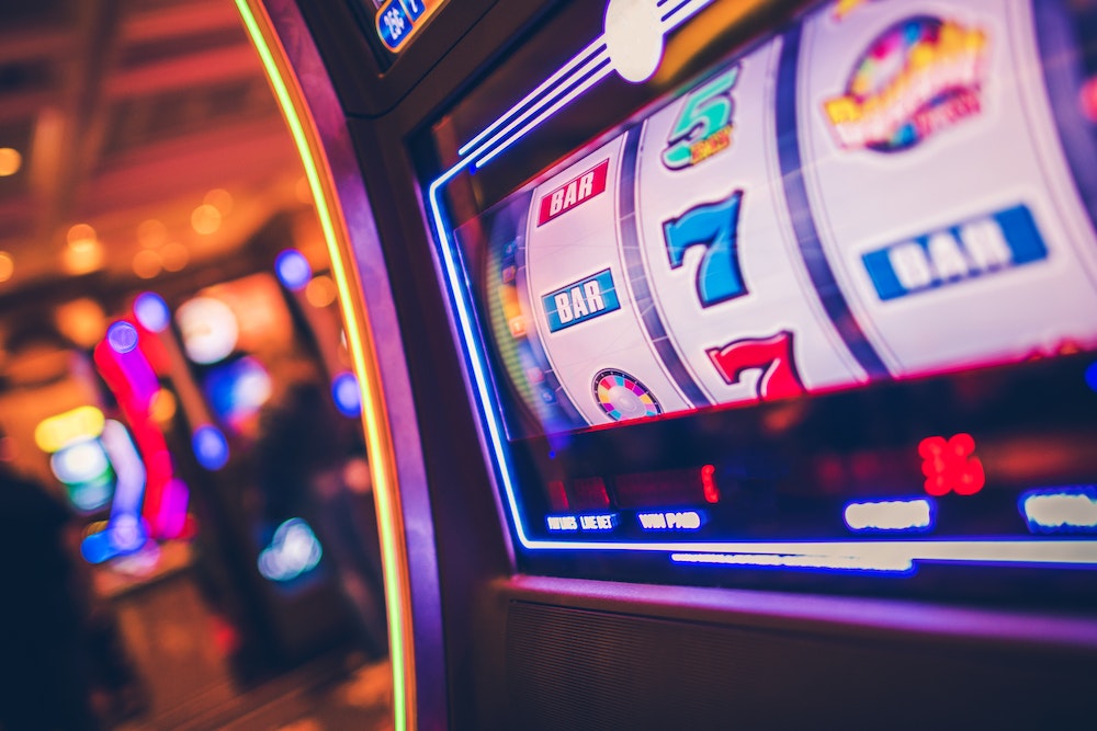L'impact des régulations sur le jeu compulsif sur les machines à sous en ligne