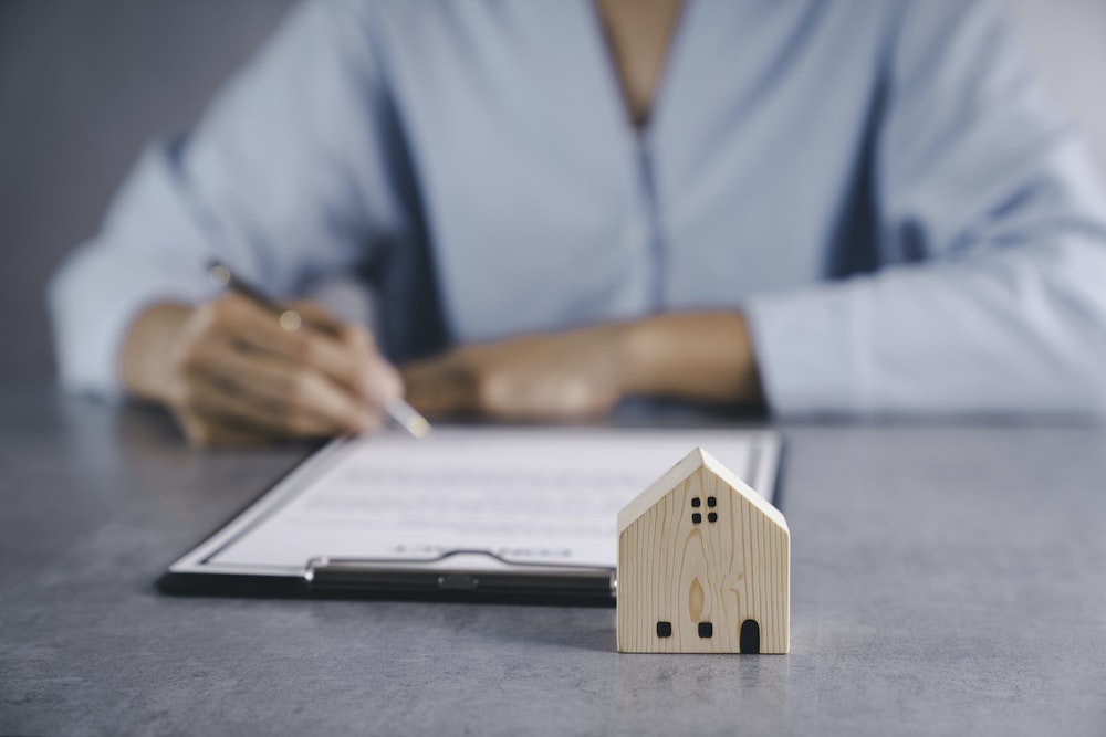Le bail caduque et le droit à l'indemnité de relogement