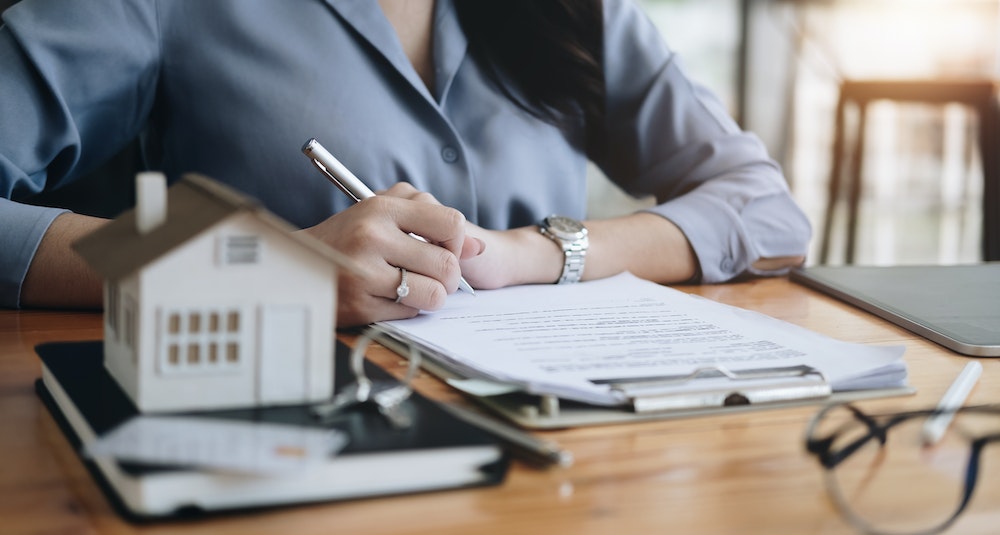 Résiliation de l'assurance emprunteur : l'impact des directives européennes sur la résiliation
