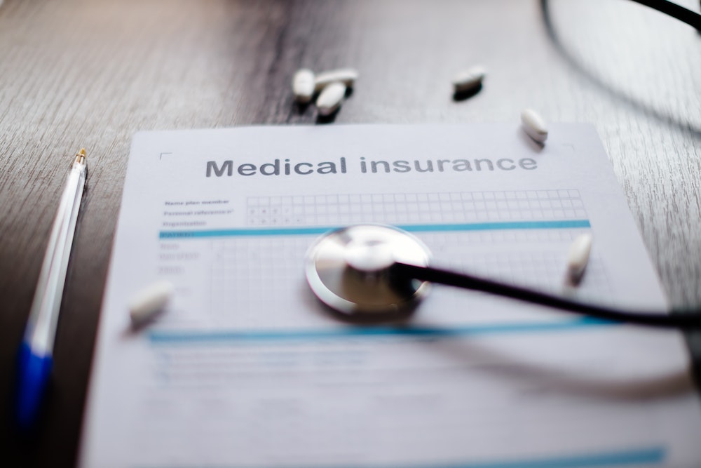 Résiliation en cours d'année des contrats d'assurance: Un guide explicatif