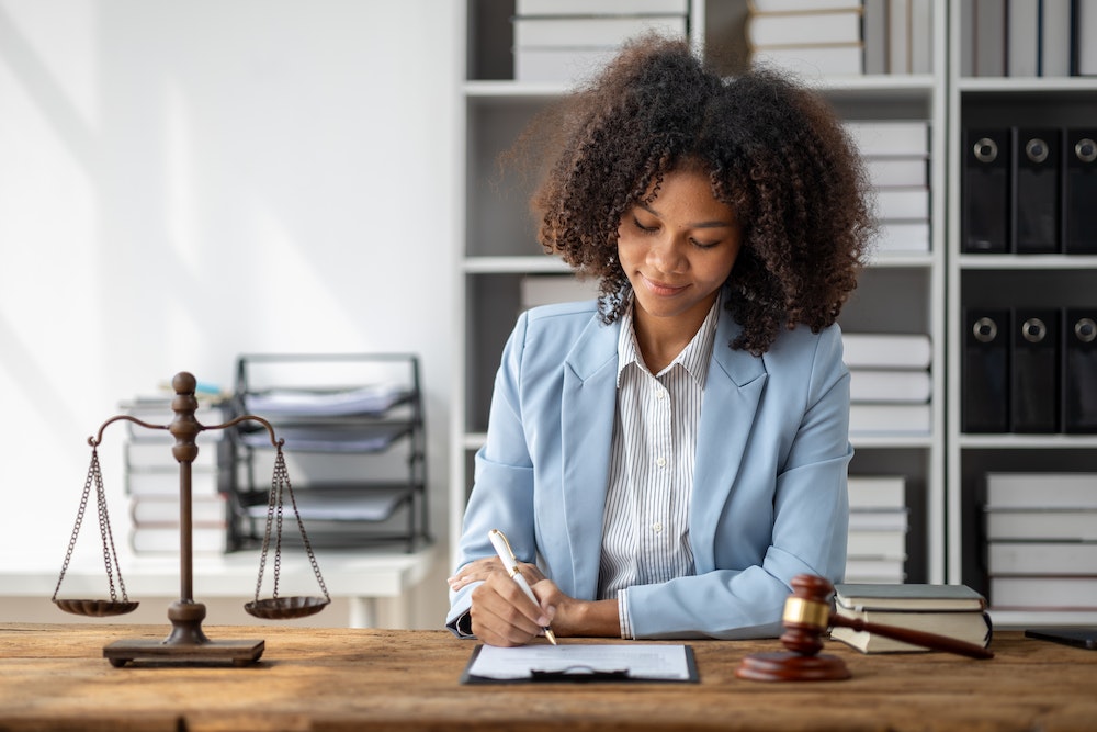 Les défis de la rédaction de contrats dans l'industrie de l'hôtellerie