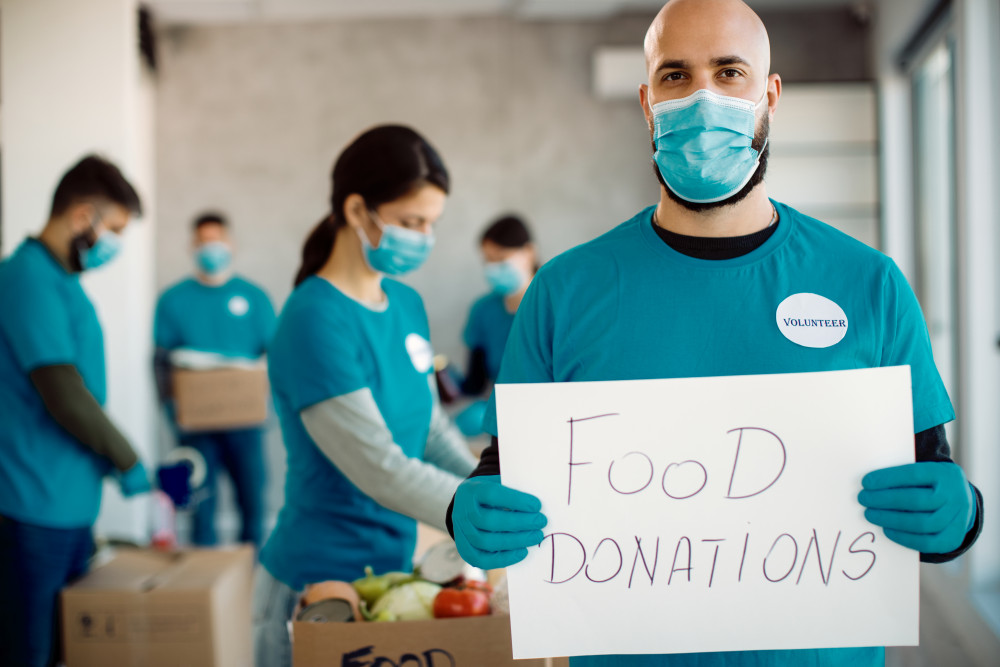 Faire une donation chez le notaire: un guide complet pour protéger vos proches