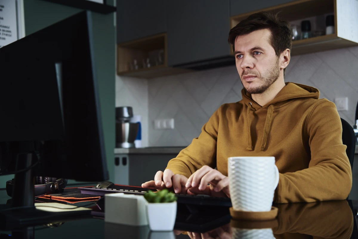 Les aspects juridiques du télétravail post-pandémie : enjeux et perspectives