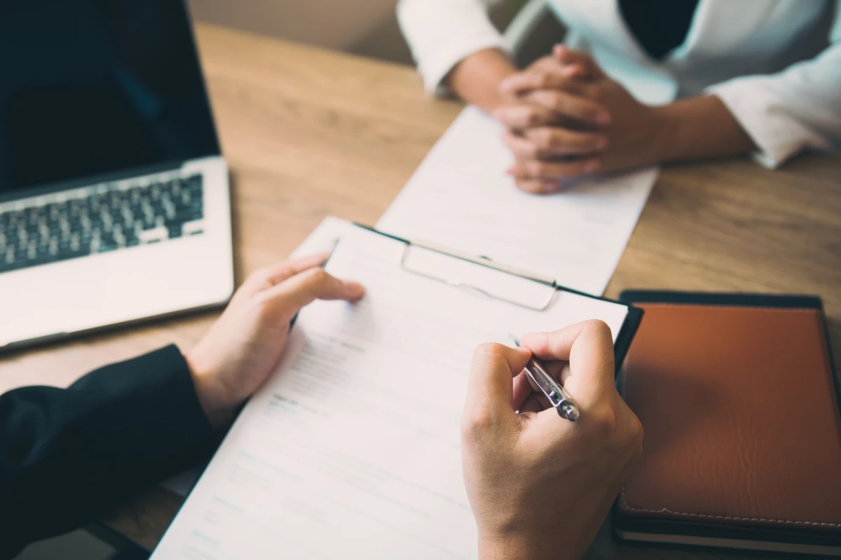 Les contrats intelligents et leur reconnaissance juridique : enjeux et perspectives
